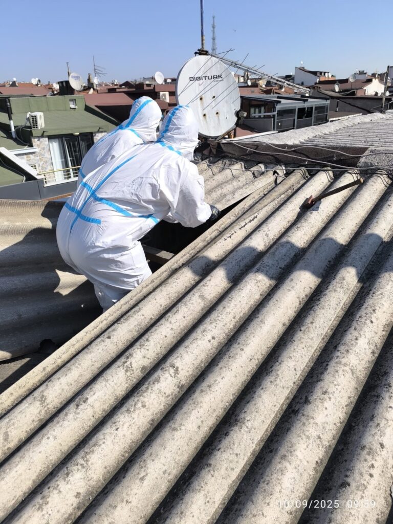 bayrampaşa asbestli çatı söküm çalışması 2025 eylül 100m2 (9)